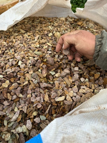 Златолит персиковый декоративная каменная крошка купить в Наро-Фоминску