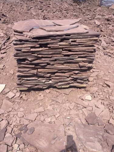 Плитняк лемезит бордовый для цоколя 1,5-2 см купить в Наро-Фоминску