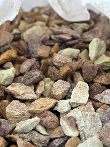 Златолит персиковый декоративная каменная крошка купить в Наро-Фоминску