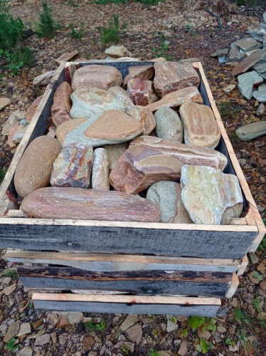 Златолит жёлтый, жёлто-зелёный глыбки и валуны для ланшафтного дизайна купить в Наро-Фоминску