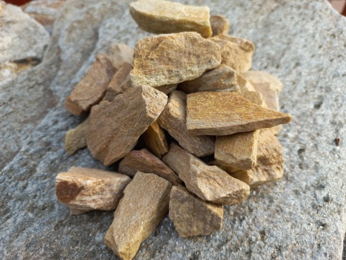 Златолит жёлтый декоративная каменная крошка купить в Наро-Фоминску