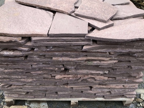 Плитняк лемезит бордовый для облицовки цоколя 20-25 мм  купить в Наро-Фоминску