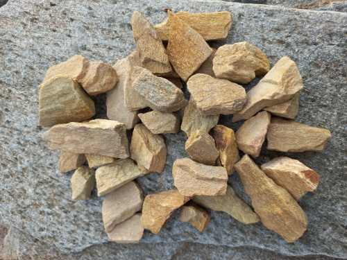 Златолит жёлтый декоративная каменная крошка купить в Наро-Фоминску